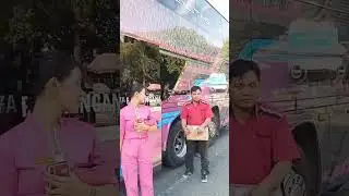 Pramugari bus tingkat double decker #bus #shortvideo #shorts #pramugaribus #fypシ゚viral