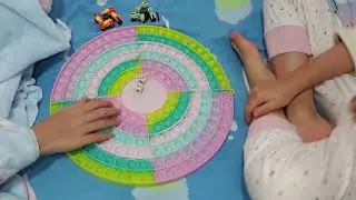 BATTLING FOR 2 WACKY TRACKS FIDGET SPINNERS! WHO WILL WIN?