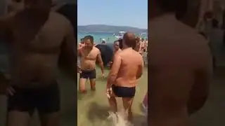 Μπέρδεψε το γκάζι με το φρένο και κατέληξε στη θάλασσα!