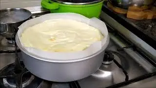 אפיית עוגת גבינה שלא נופלת