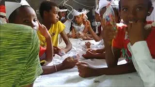Visite du père Noël à la maison de Nathalie Diégo Suarez Madagascar