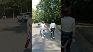 Mị còn trẻ mị muốn đi chơi