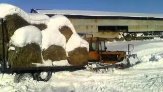 ЖЕСТЬ !! , КАК ДТ-75 ВЫТАЩИЛ ГРУЖЕНУЮ ТЕЛЕГУ  RUSSIAN TRACTOR POWER