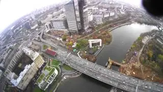 Над вершинами небоскрёбов, Москва Сити
