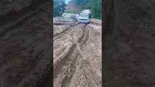 Next level bus driver in nepal ☠️☠️🤯 #viral #shorts
