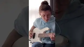 @juliaplaysgroove covers Billie Eilish on the StingRay Short Scale #SterlingbyMusicMan