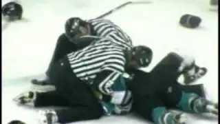 Brett Smith Fights Texas Brahmas Tyler Allen 03/12/11