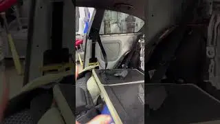 Контурная подсветка салона BMW