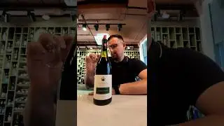 Есть дебилы,которые говорят,что я не пробовал нормальное шампанское.Да,нормальное попадается редко)