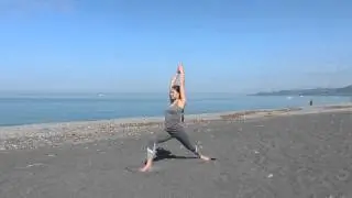 Йога для начинающих. Укрепление ног.