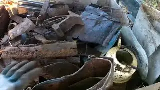 Небольшой металло коп в старой деревне.