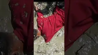 kalau sudah seru kepala nyungsep di lumpurpun tidak masalah