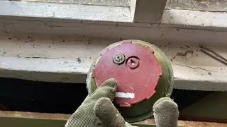 Заброшенный школьный городок с учебным взрывателем от  противотанковой мины