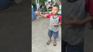 Bocil Nagis gak depet capit boneka 