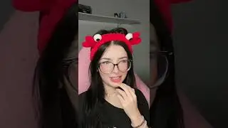 MAIS UM CORRIGINDO PROVAS