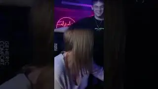 EDWARD BIL ТЕЛКА СПАЛИЛА СИСЬКИ НА СТРИМЕ