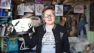 Painting My Lampshade with Harry Potter