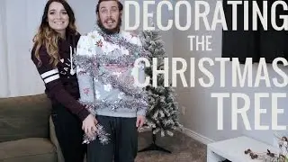 Setting up our Christmas Tree! 2016 | Brittany O'Barr