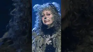 The Mesmerizing 'Memory' (Elaine Paige) 