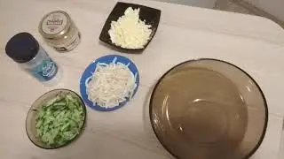 Салат из кальмаров и свежих огурцов. Салат на скорую руку.