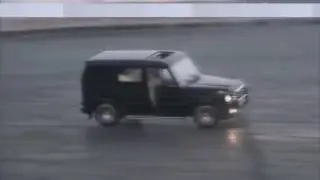 Гелик едет на двух колесах! Арабы Жгут!