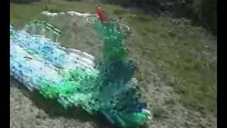 PET 1 stavba lodi z plastových lahví 2000
