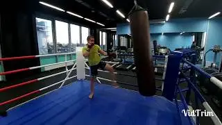 Удары ногами.Работы на мешке.