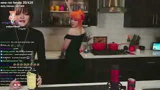 Meowri & Peach- Oh No, I Can't Reach!