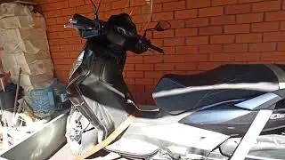 привезли вот такой интересный скутер SYM 300.. стук в двигателе.. глохнет не заводится!