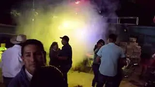 lindas mujeres 🎸grupo chicos San pedro