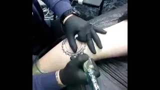Tetoviranje (Drink or Die)