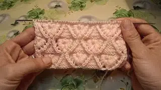 Интересный узор с вытянутыми петлями.
