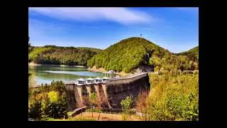 Wojciech Gąssowski - Zielone Wzgórza Nad Soliną (Cover AI)