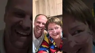 Моя любимая и очень доверчивая МАМУЛЬКА! Спасибо тебе за всё, я очень тебя люблю! 😊🙏🙏🙏