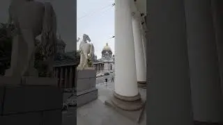 Исаакиевский собор в центре Северной столицы // Петербург