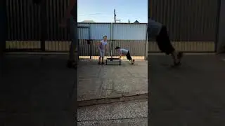 Shorts ролик с упражнением альпинист с помощью DIVO тренажера
