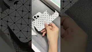 The leather-like phone skin really adds a touch of sophistication.