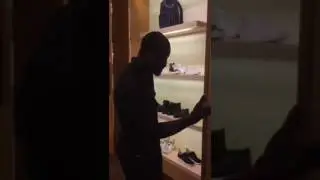 Darren sammy live video at Shopping Maal and speaking poetry
