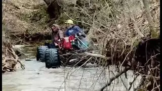 Ford bronco powered by 10hp Briggs an Stratton motor
