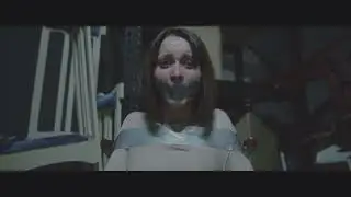 She Sees Red_10