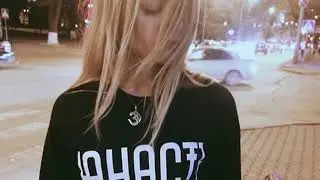 Kerwprod   А я иду одна по ночному мегаполису