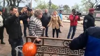 048: титушки с полицией разгоняют Антитрухановский майдан