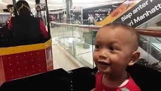 Naik Kereta Api Tut Tut Siapa Hendak Ikut