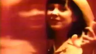 Throwing Muses - Bright Yellow Gun (Music Video)