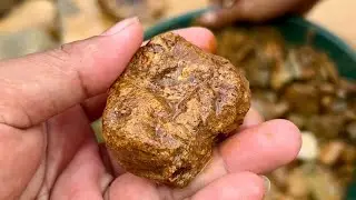 SHOCKED..,! AMAZING GOLD PROSPECTING, GOLD DISCOVERY, GOLD RUSH, TRADITIONAL GOLD PANNING