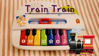 Train Train (The Blue Hearts) on a kids toy piano / 子供のおもちゃピアノにザ·ブルーハーツの「TRAIN-TRAIN」
