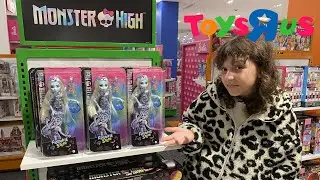 ОХОТА ЗА КУКЛАМИ в магазине ТОЙСРАС в Америке! ToysRus in Macy’s! НОВЫЕ КУКЛЫ Monster High dolls