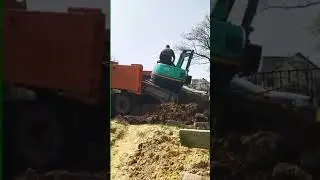 чуть не перевернулся