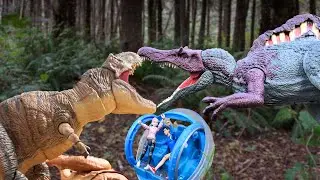 Spinosaurus Appear vs T.REX Epic Battle| Jurassic World: Camp Cretaceous | BOBOTV