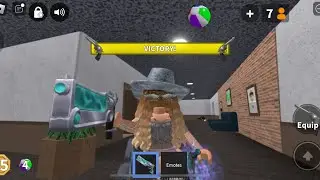 PLAYING MM2 AS BEYONCÉ + BEATING CAMPERS (mobile montage)